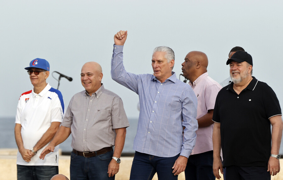 Díaz-Canel Assures He Will Not Resign as President of Cuba