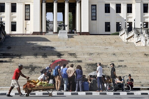 Students Stage Sit-in at University of Havana Amid Severe Crisis