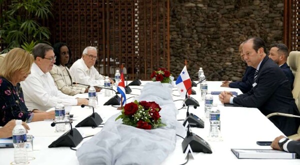 Panamanian Foreign Minister's Visit to Havana